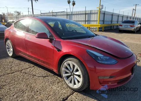 2023 Tesla Model 3 z USA, uszkodzony, nr VIN 5YJ3E1EAXPF439238